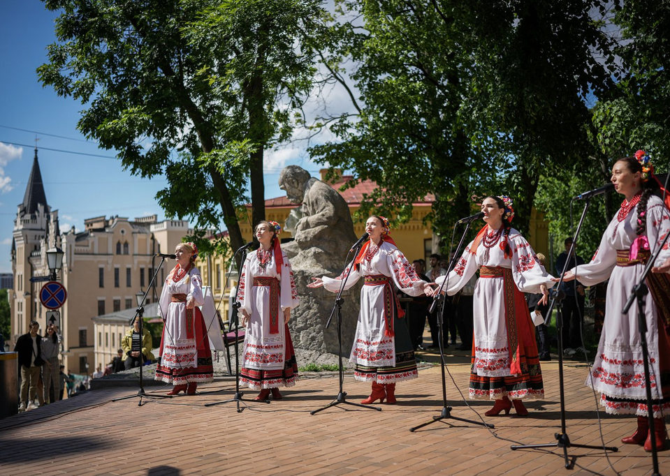 Despite the Russian invasion, traditional Ukrainian folk singers performed as part of the celebrations for Kyiv Day  on May 28, 2022. Christopher Furlong, Getty Images